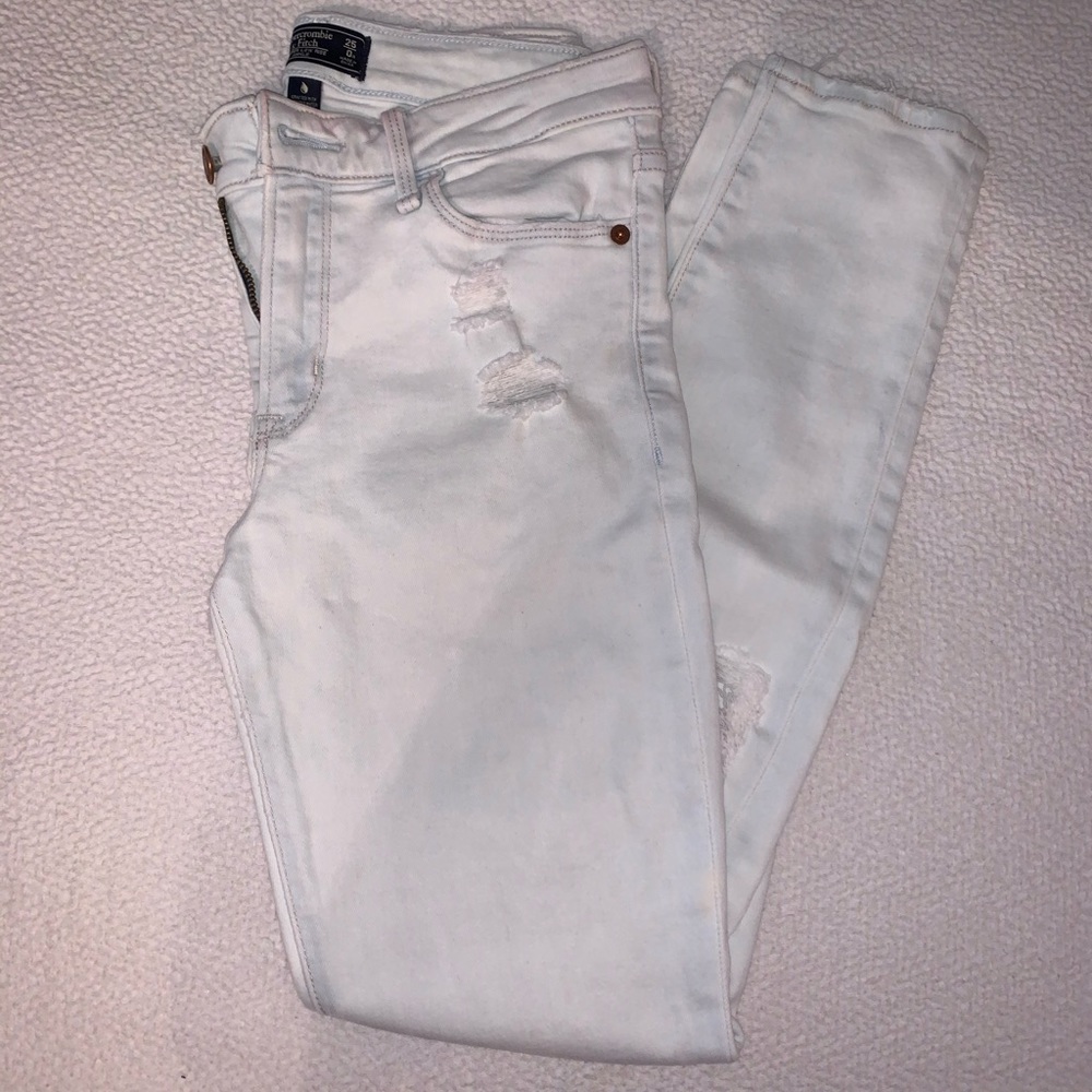 Aberocrombie and fitch blue washed stretchy jeans